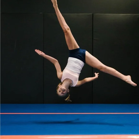 ZYIA - Freshness Racer Tank - Picture 8 of 8